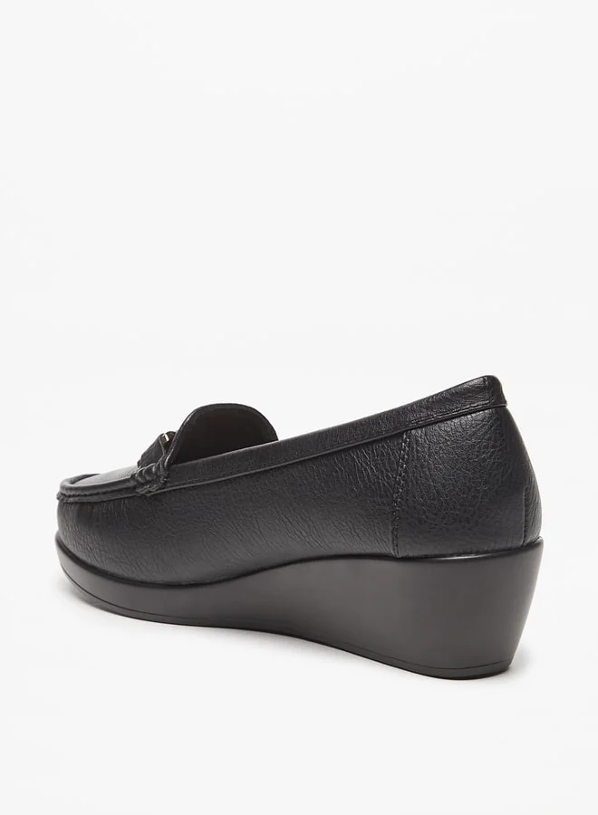 لو كونفورت Women Solid Slip-On Loafers with Wedge Heels