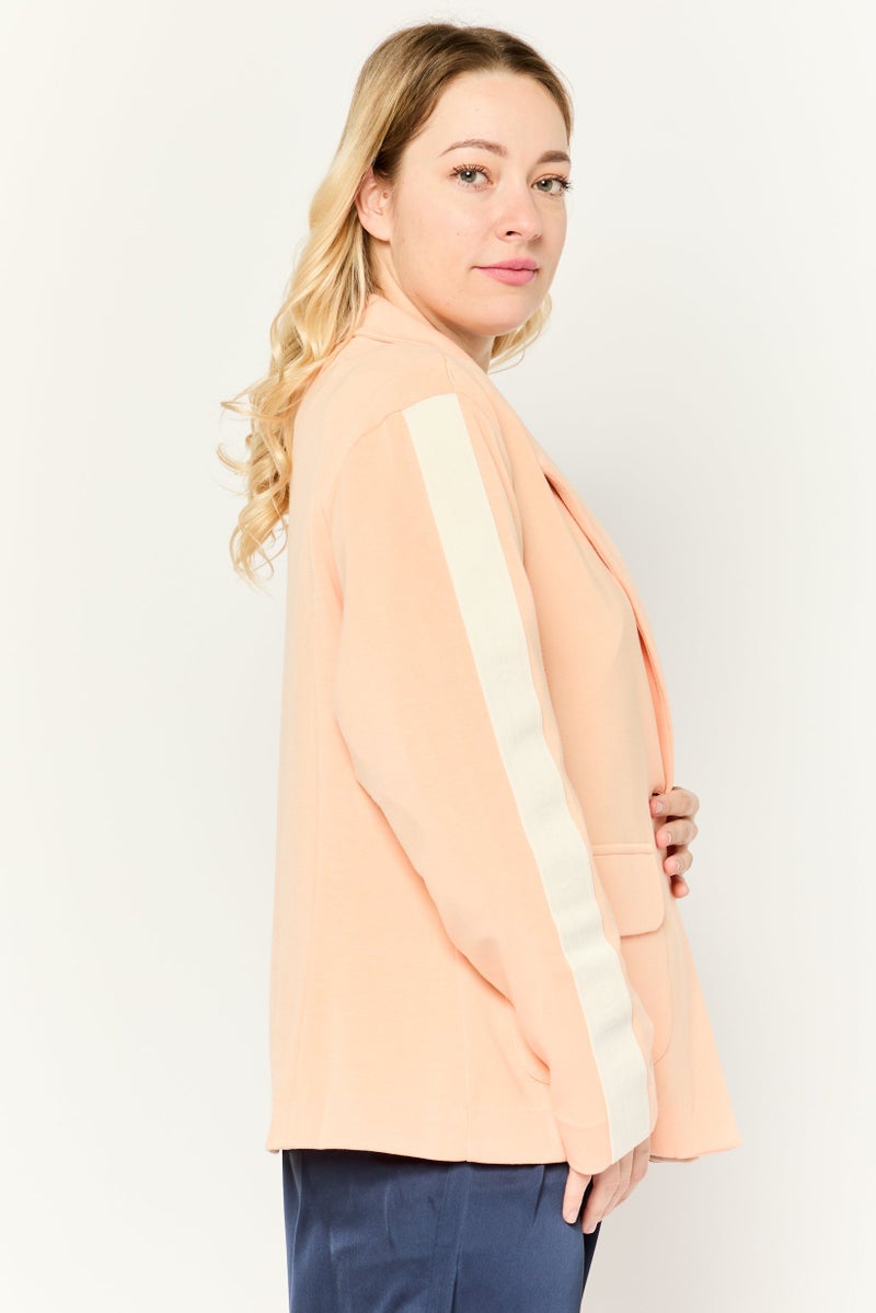 TRIBE OF 6 بليزر نسائي بقصة عادية بشعار العلامة التجارية، برتقالي - Image 3