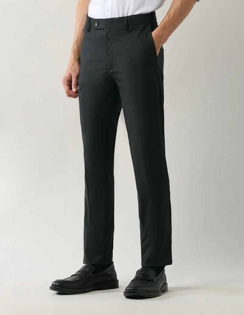 Arrow Dark Green Solid Autoflex Slim Fit Trousers for Men | Best Price UAE