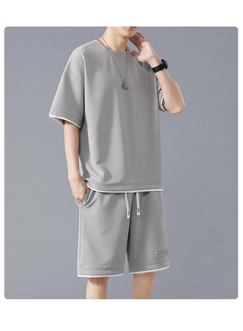 Large Size Fashionable Men's Minimalist Embossed Casual Short Sleeved Sports Set  - Image 2