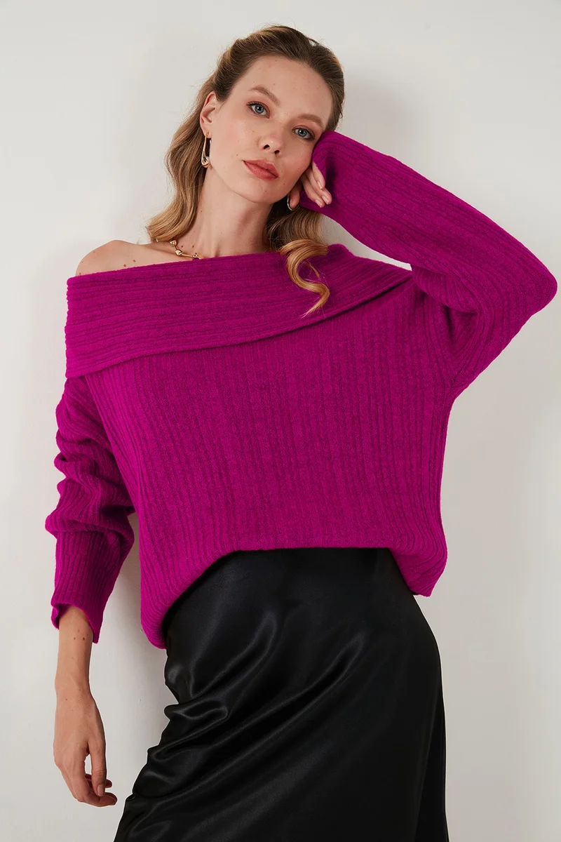Lela Oversize Fit Madonna Collar Knitwear Sweater Women's SWEATER 4615216