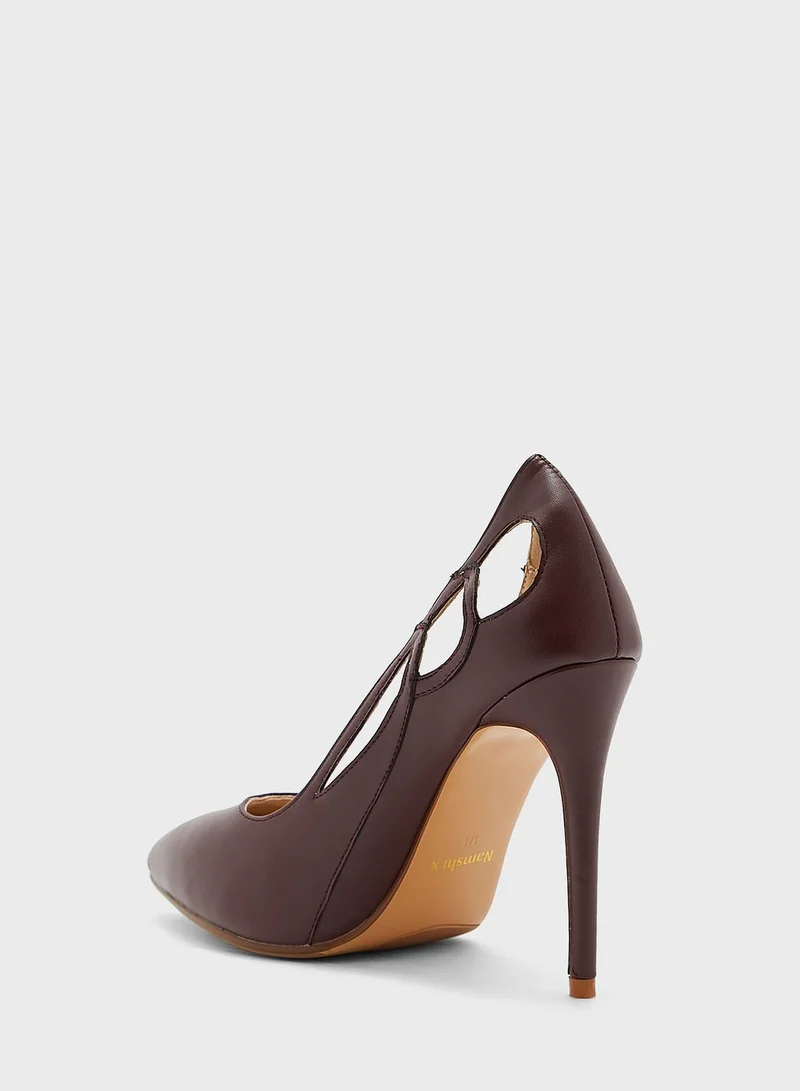 Namshi x Sabrina Cutout Detail Pointed Pump