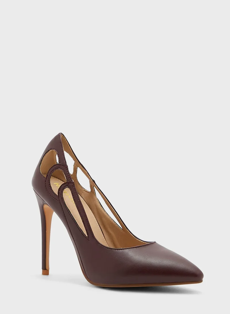 Namshi x Sabrina Cutout Detail Pointed Pump
