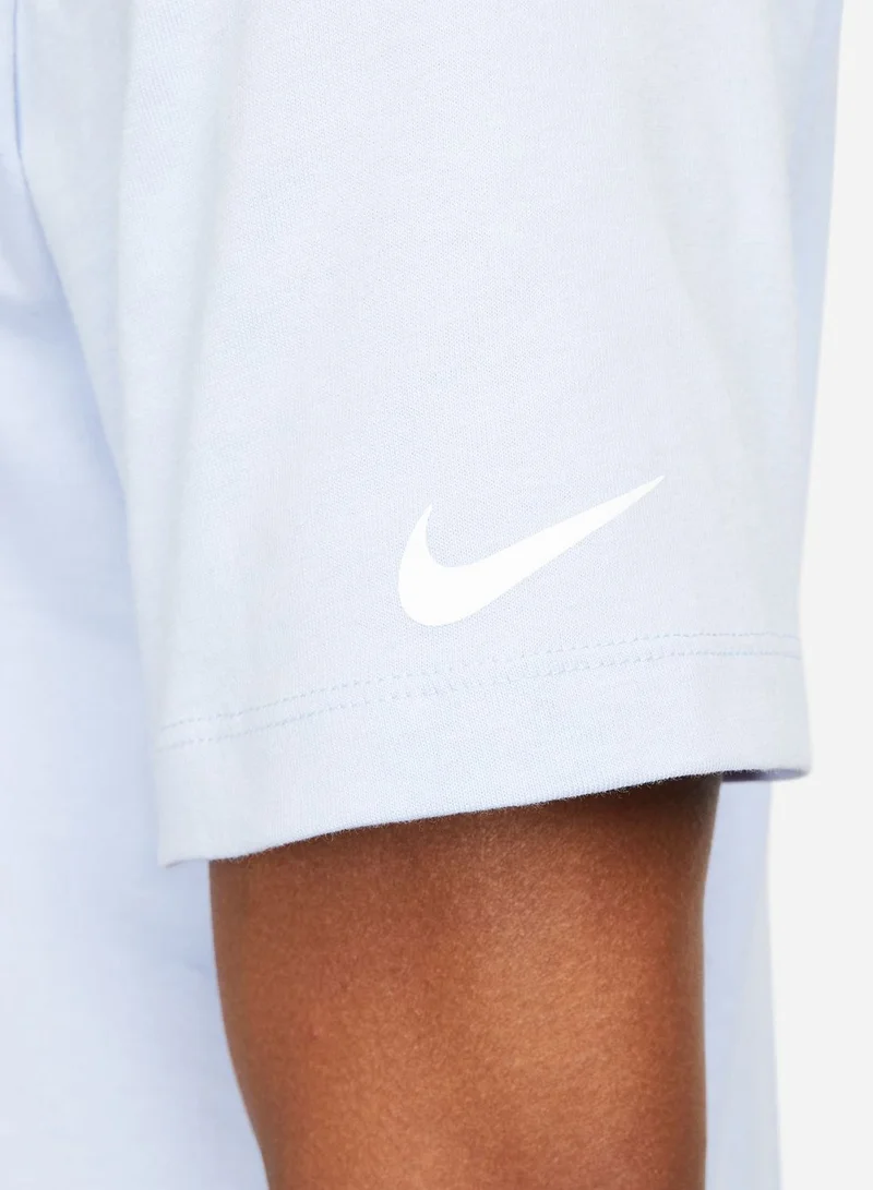 Nike Logo T-Shirt