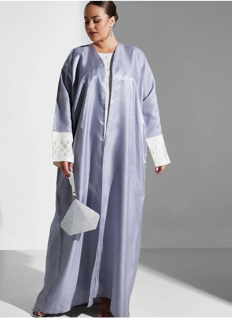 Khizana Plus size contrast cuff detail abaya with sheila