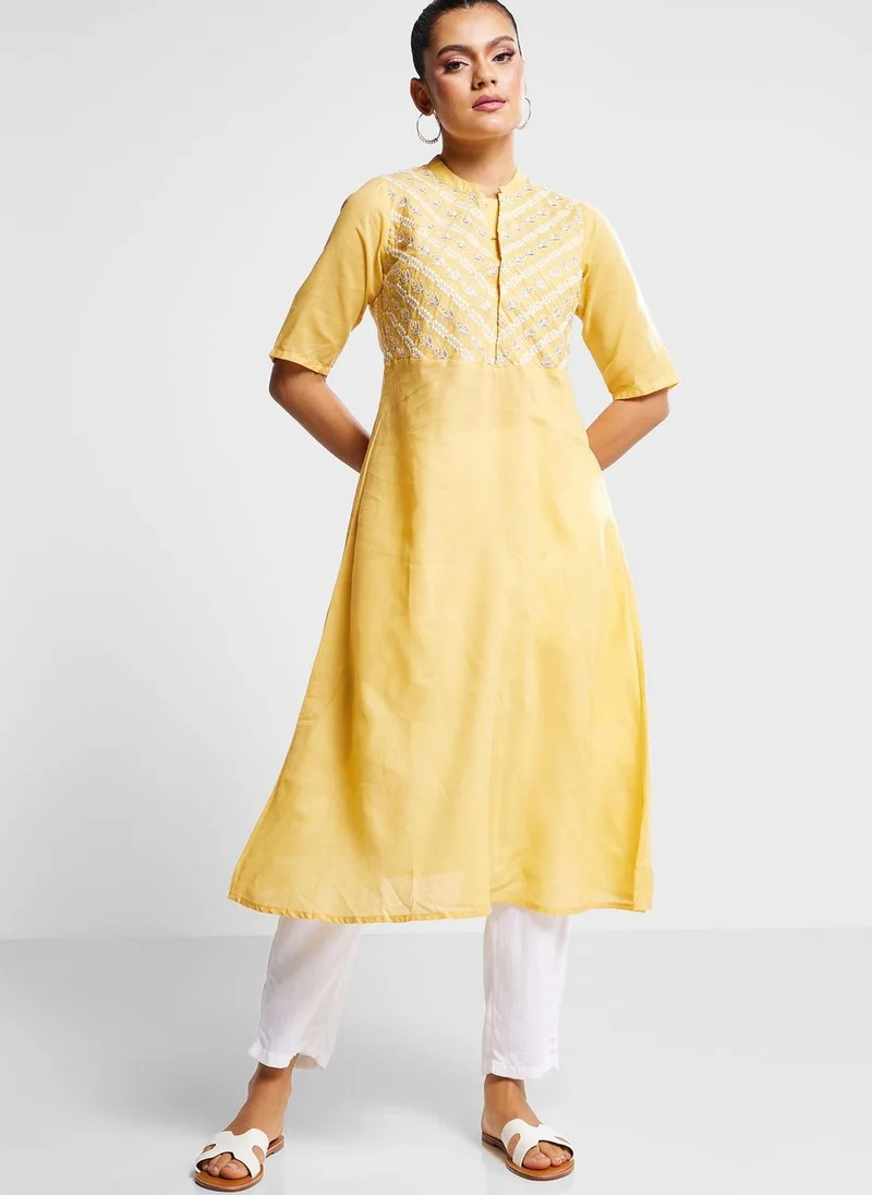 indya Embroidered Kurti