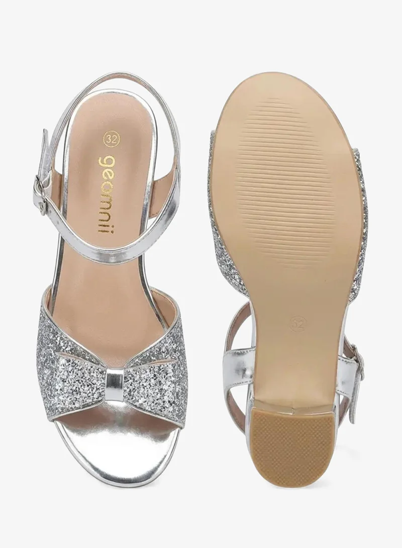 Geoomnii Silver Sandals for Preteen Girls – Comfortable, Lightweight & Stylish Everyday Wear for Women | Best Price UAE