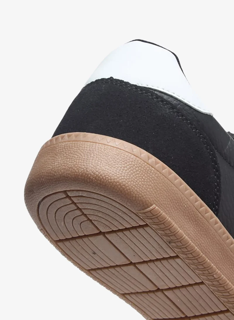 Dash Men Panelled Sneakers with Lace-Up Closure
