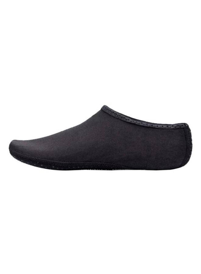 Generic Unisex Water Shoes with Non-Slip Sneaker Socks