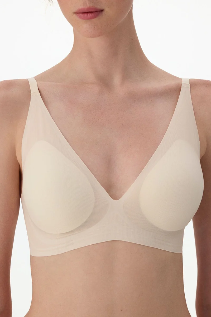 بنتي PENTI No-Show Zerogram Decolette Padded Bra