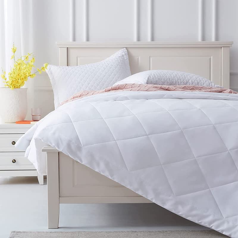 Rajasthan Crafts Lightweight Summer All Weather Reversible Comforter Ultra Soft Quilt Blanket Dohar (60x90 Inches, White) - Image 1