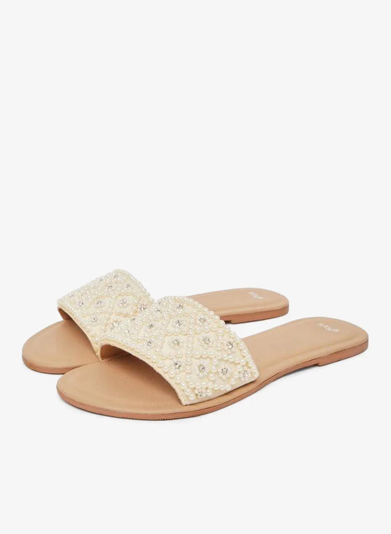 Women Embellished Flat Sandals