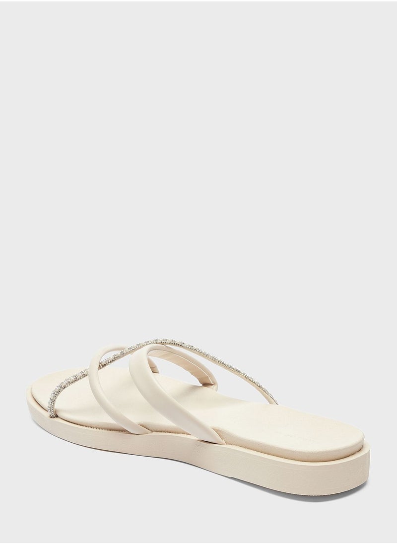 shoexpress - Single Strap Flat Sandals - Image 1