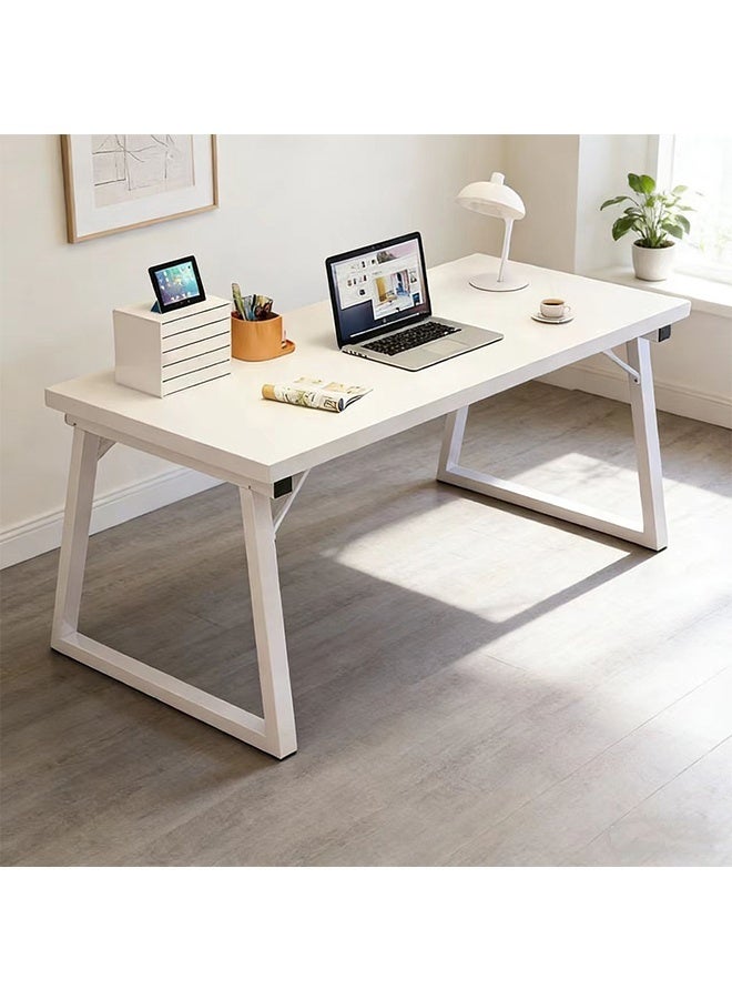 JCB CHIC طاولة دراسة خشبية كبيرة 120×60×75 سم، مكتب كمبيوتر بسيط - مكتب مكتبي أبيض عصري بأرجل شبه منحرفة، طاولة كتابة متينة للمكتب المنزلي، العمل من المنزل، غرفة النوم - سهلة التجميع - Image 1