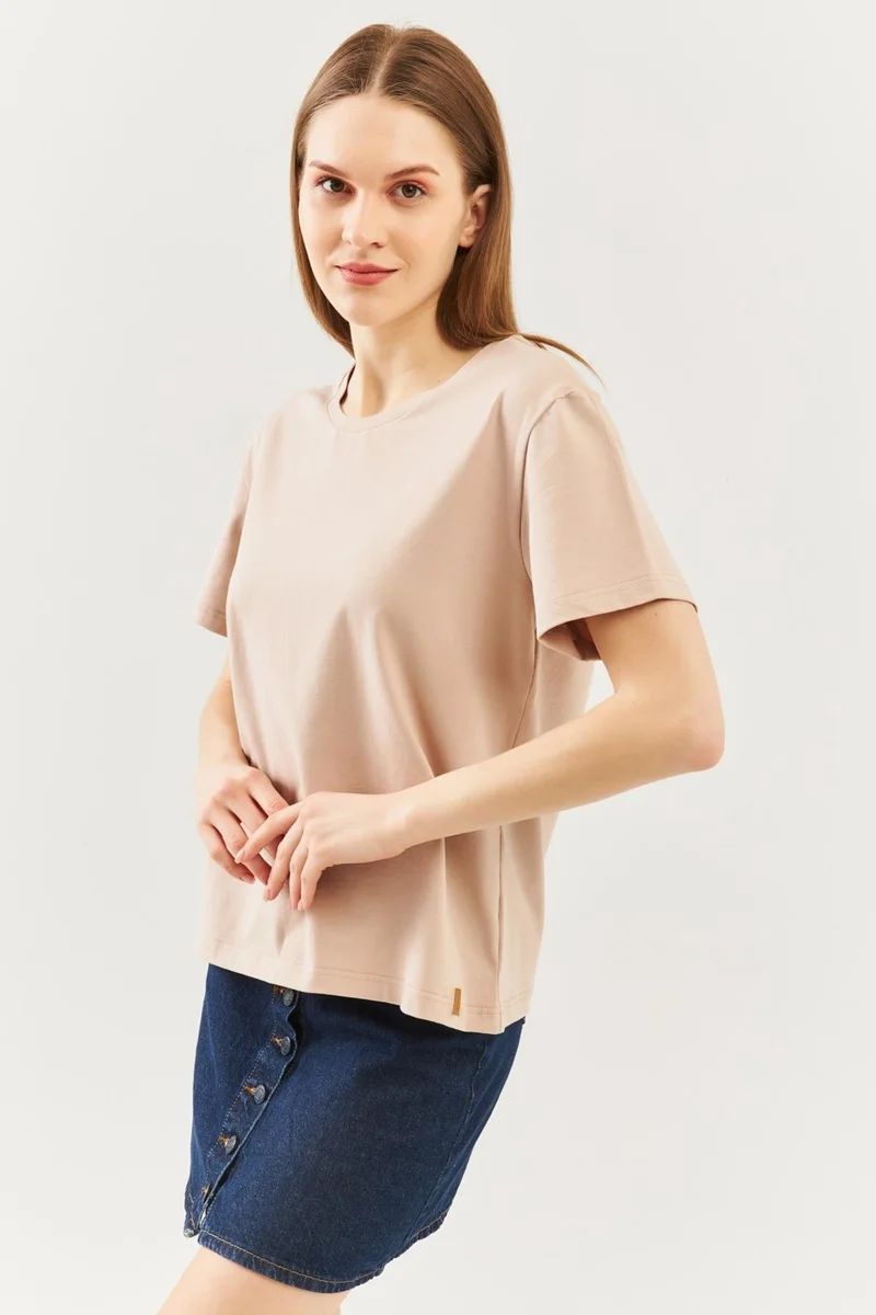 Butikgiz Açık Kahve Oversize Rahat %100 Pamuklu Penye Bisiklet Yaka Kısa Kol Basic T-Shirt