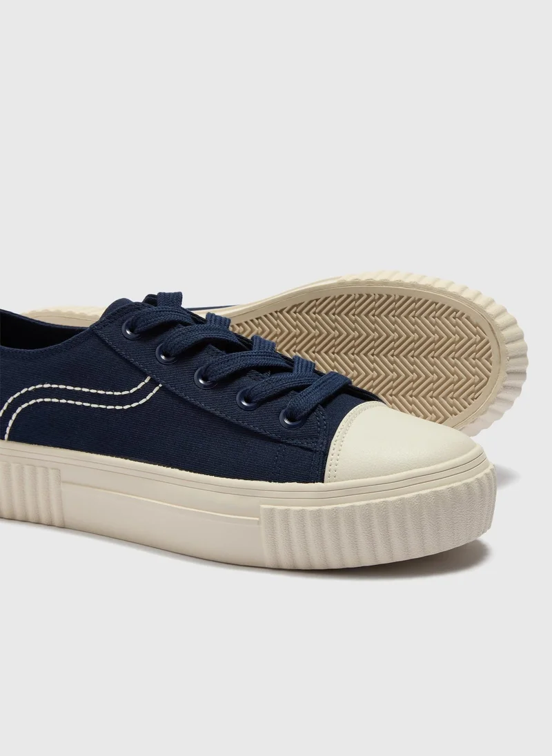ماتلان Navy Toe Cap Trainers
