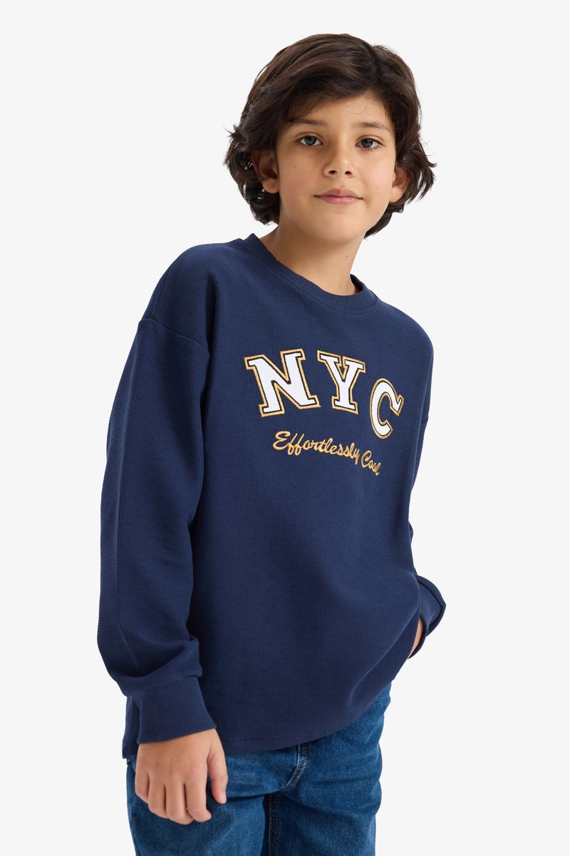 ديفاكتو تيشيرت اولادي كم طويل اوفر سايز بطبعة حروف - Image 4