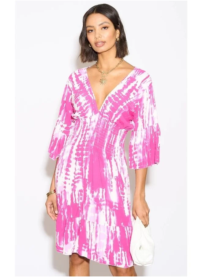 Hoxton Gal Pink & White Printed V-Neck Mini Dress with 3/4 Sleeves and Shirred Waist – Relaxed Fit