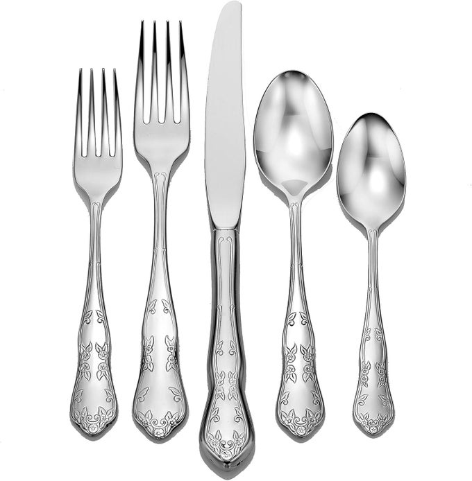MARTHA WASHINGTON 45PIECE 1810 FLATWARE SET FOR 8 INCLUDES SERVING PIECES MADE IN USA