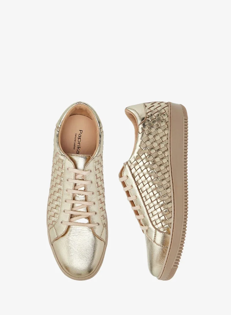 بابريكا حذاء رياضي نسائي مبطن برباط