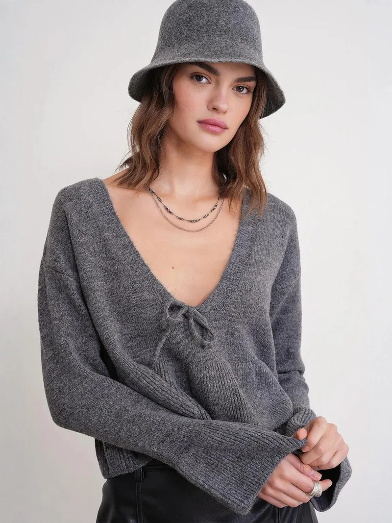 MixRay Mixray Bow Detailed Ruffled V-Neck Knit Sweater
