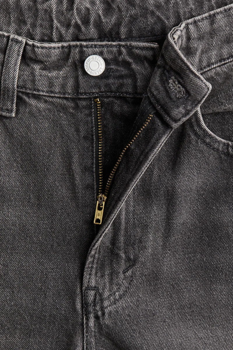 اتش اند ام جينز بقصّة عادي ونمط باريل