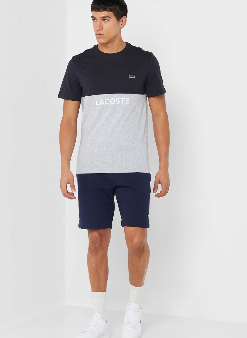 لاكوست شورت أساسي - Image 2