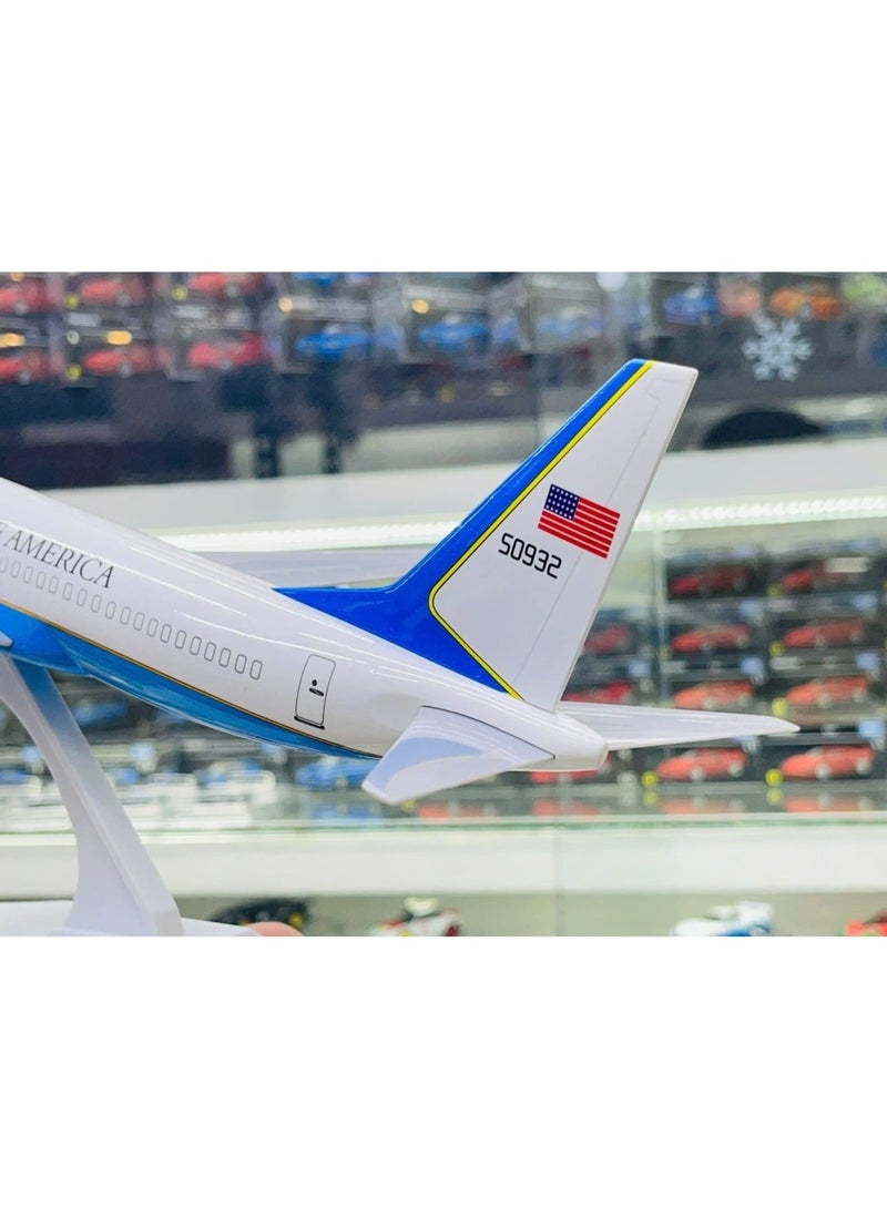 أمريكان مجسم طائرة مصبوب (Diecast) بطول 30 سم – لعبة طائرة قابلة للاقتناء مع قاعدة تثبيت – مثالي لعشاق الطيران والأطفال (هدية عيد ميلاد أو هدية عيد الميلاد المجيد). - Image 5