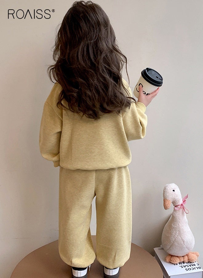 رويس طقم ملابس من قطعتين للفتيات، سترة بيسبول بأكمام طويلة وسروال رياضي مع جيوب، طقم رياضي أنيق وعصري للفتيات، طقم رياضي مريح مع سترة بأزرار وسروال بخصر مطاطي، طقم مثالي للارتداء اليومي والرياضة والأنشطة الخارجية - Image 2