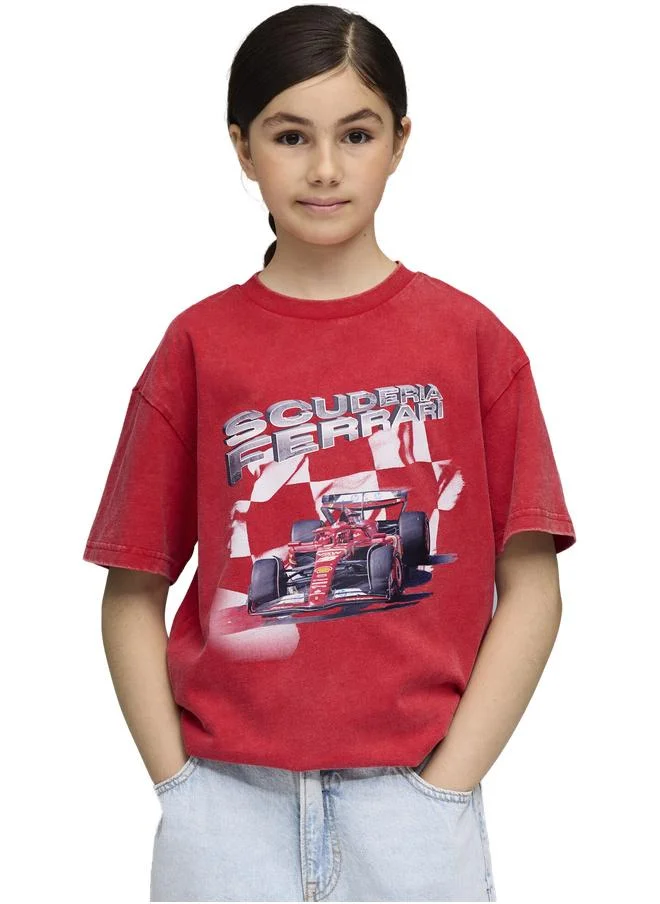 بوما تيشرت Scuderia Ferrari Sportswear مزين برسمة سيارة للشباب