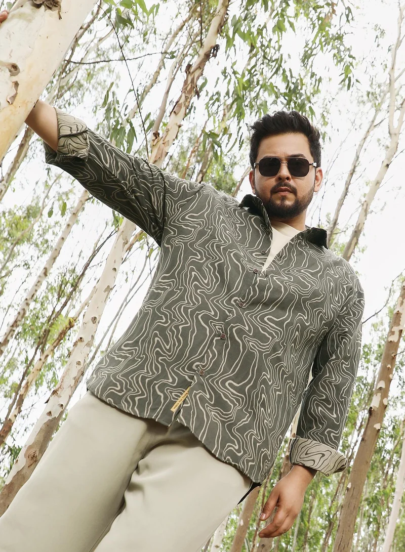 انستافاب بلس Instafab Men's Midnight Black & Khaki Beige Constract-Fluid Jacquard Shirt | Spread Collar , Long Cuffed Sleeves , Button Closure | Abstract Jacquard | Cotton-Blend Shirt For Casual Wear