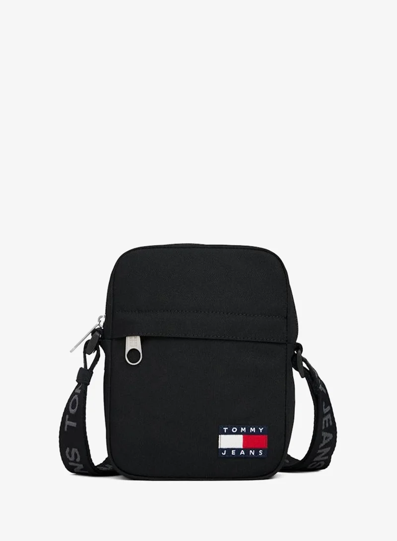 TOMMY JEANS Essential Messenger Bag