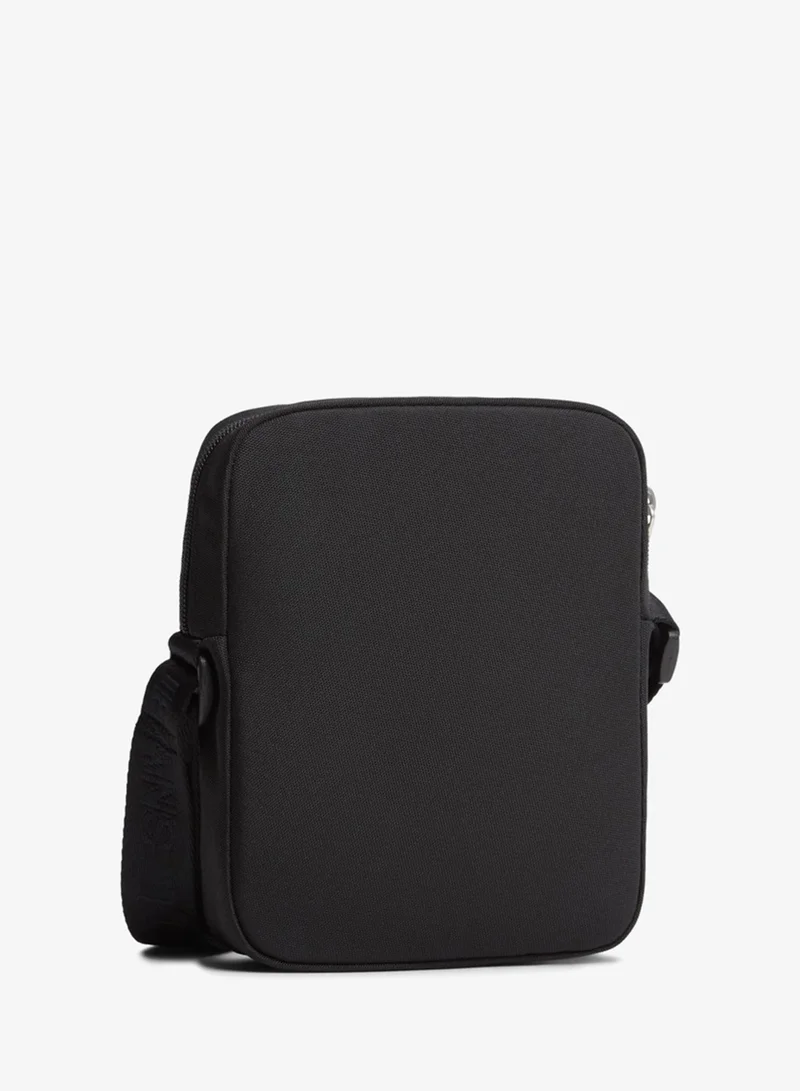 Tommy Jeans black Essential Logo Crossbody Reporter Bag for Men | Best Price UAE