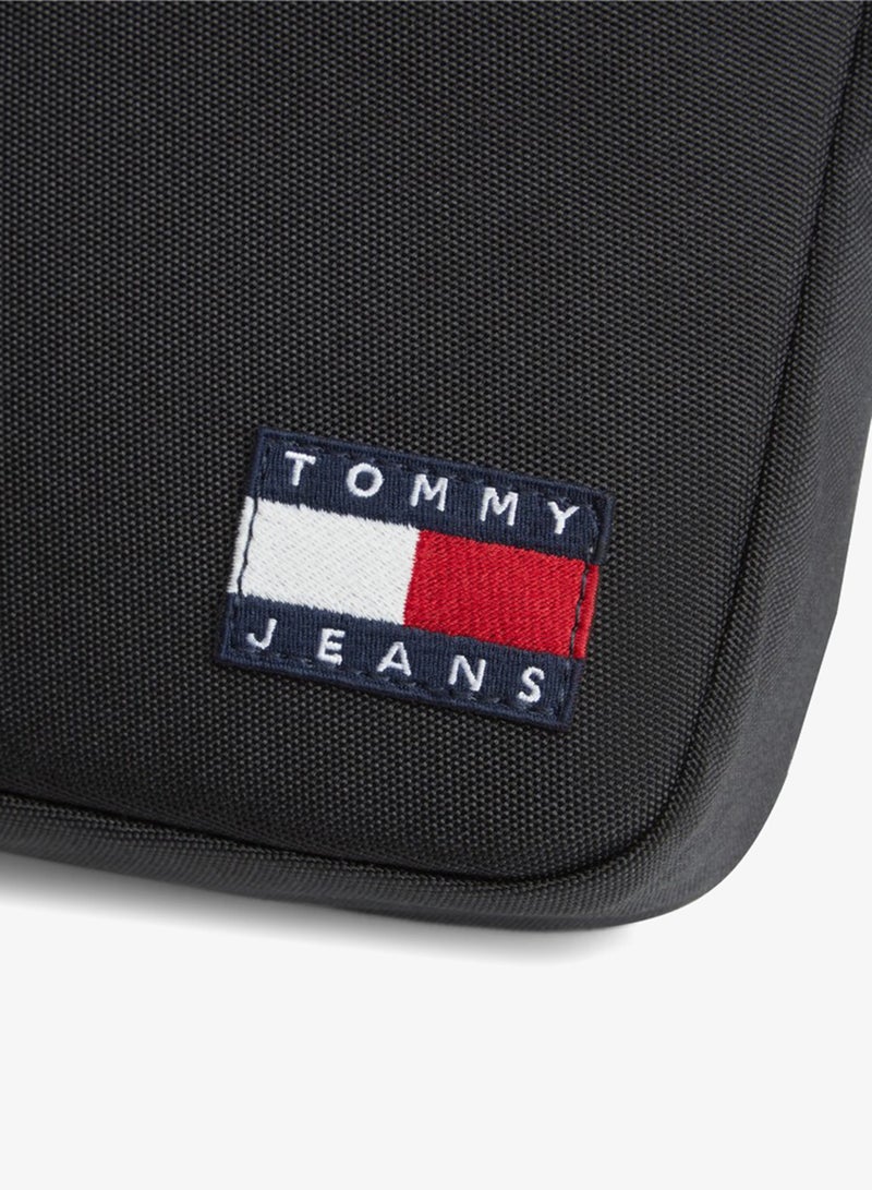 TOMMY JEANS Essential Messenger Bag - Image 4