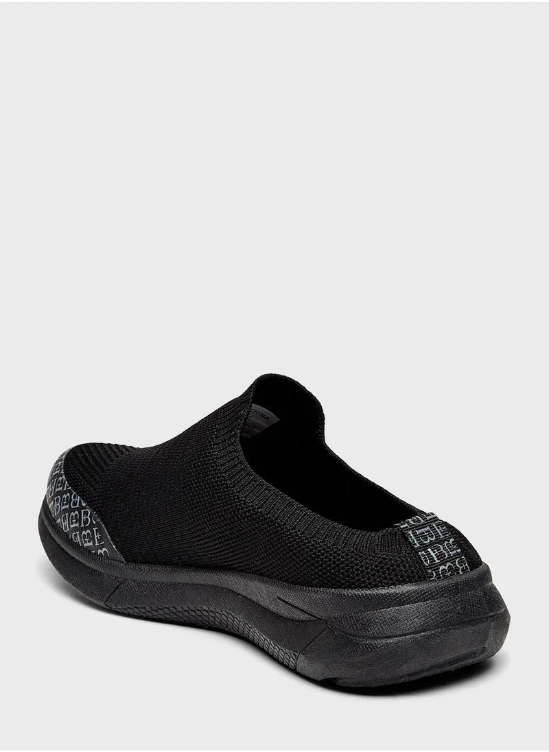shoexpress Lace Up Low Top Sneakers