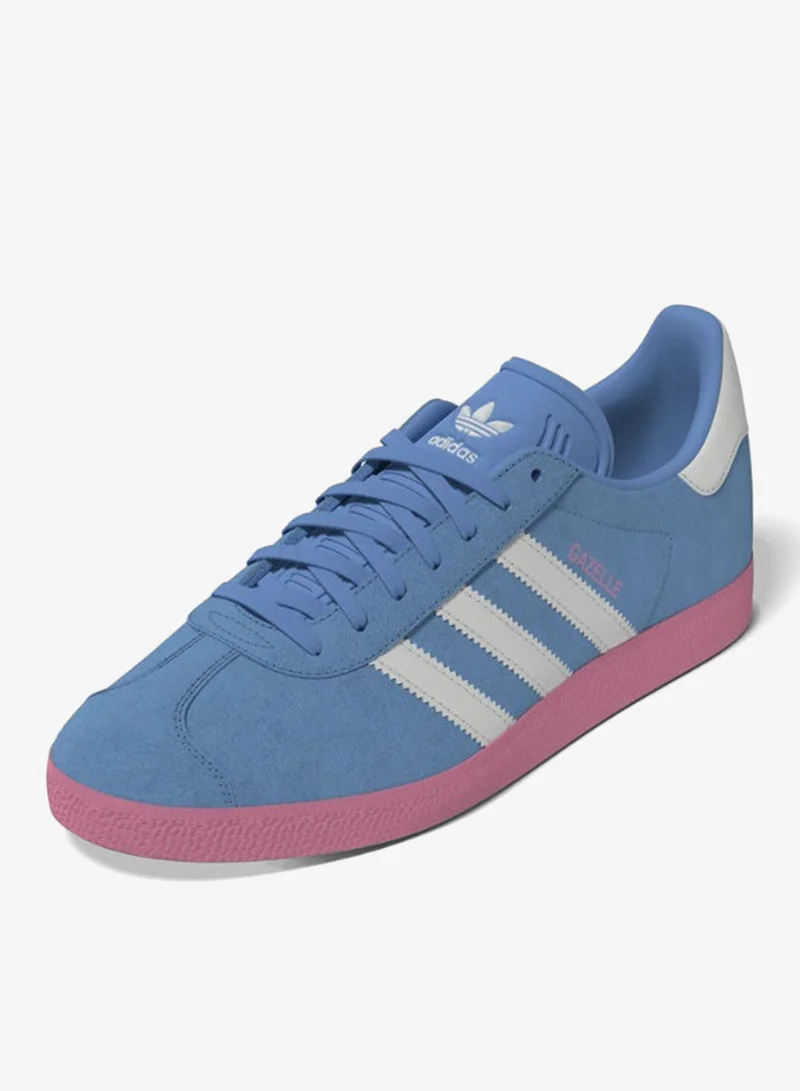 adidas حذاء كرة قدم غزال أزرق