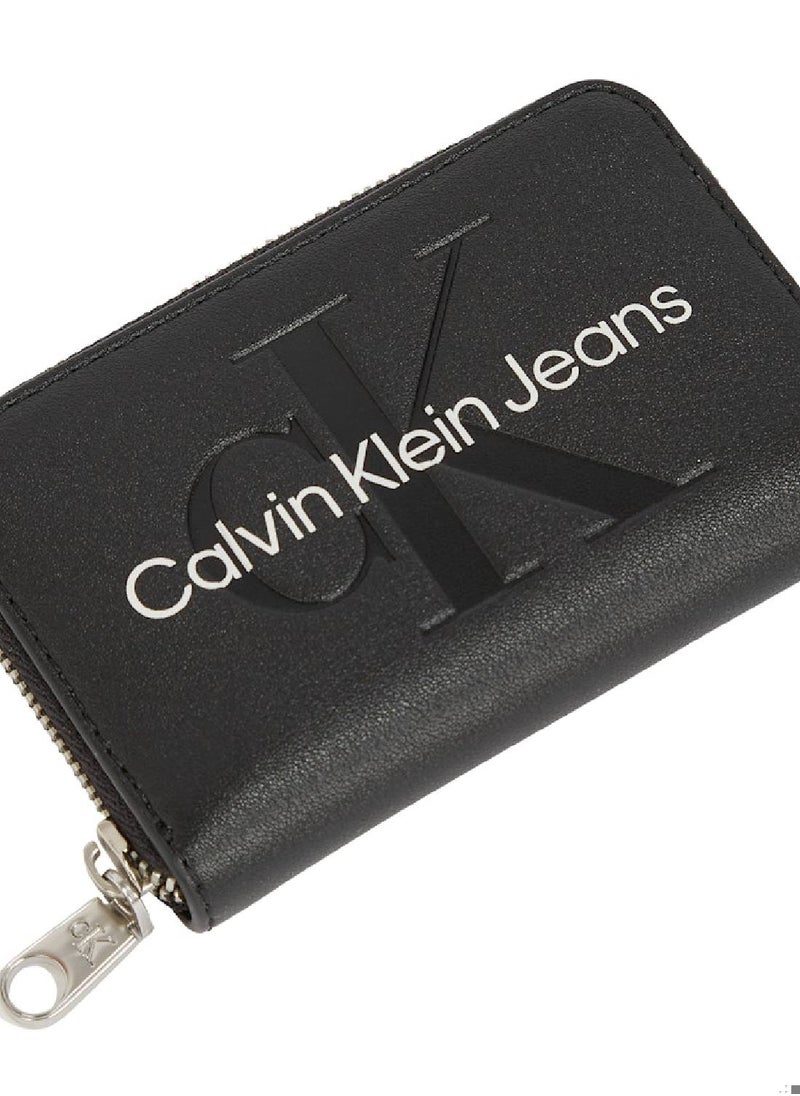 Calvin Klein Jeans RFID Zip Around Wallet  - Image 4