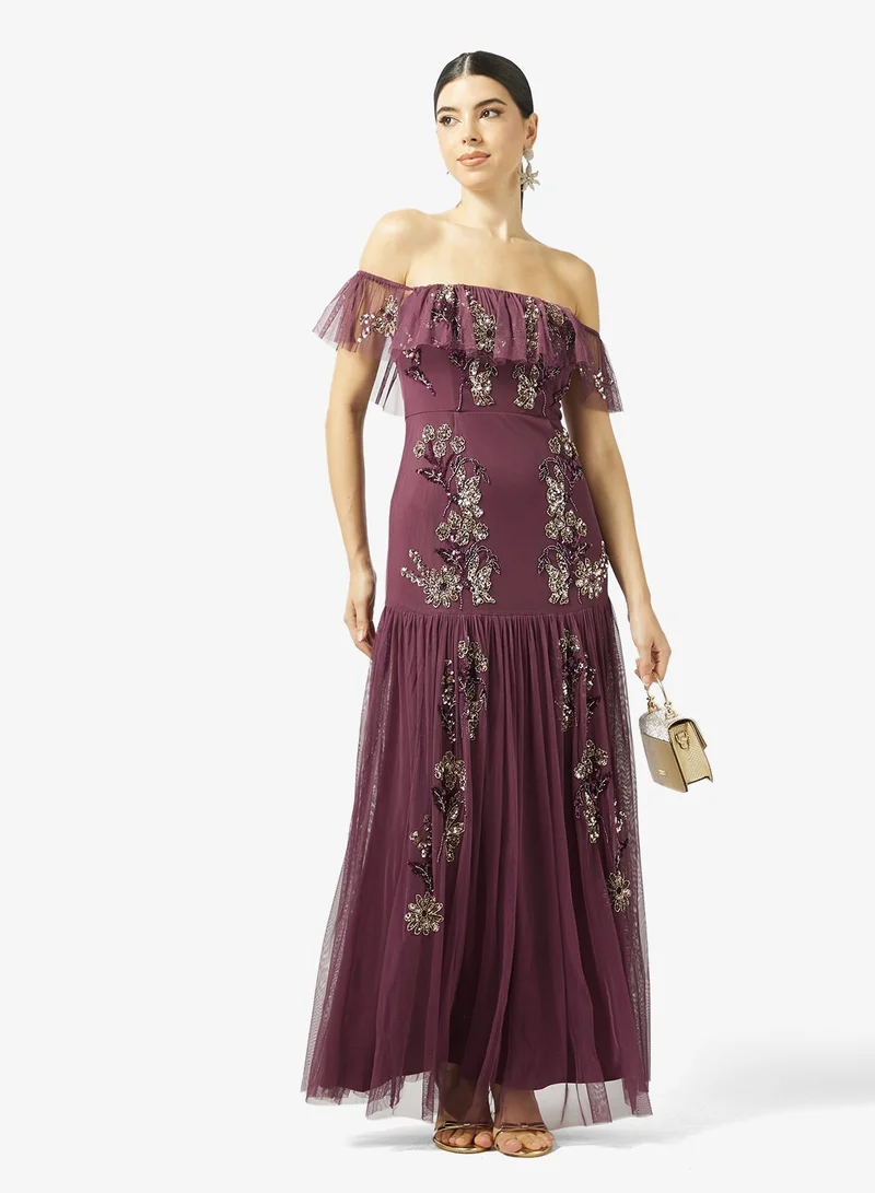 مايا فستان ماكسي بكتف مكشوف مزين بالزهور