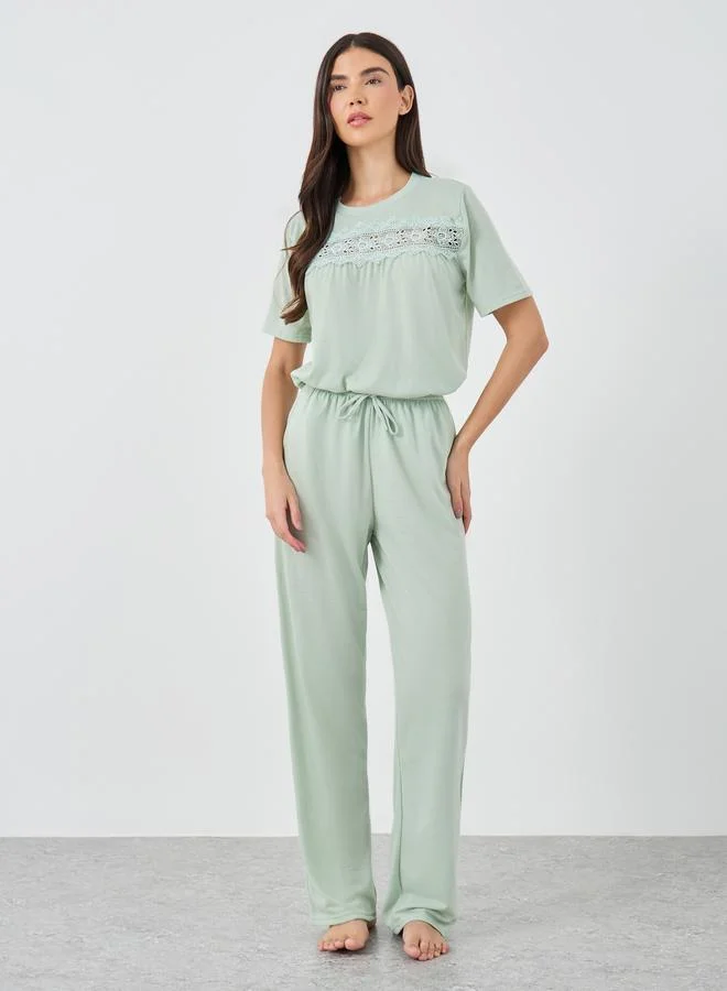 ستايلي Styli Lace Insert Short Sleeve T-Shirt and Pyjama Set