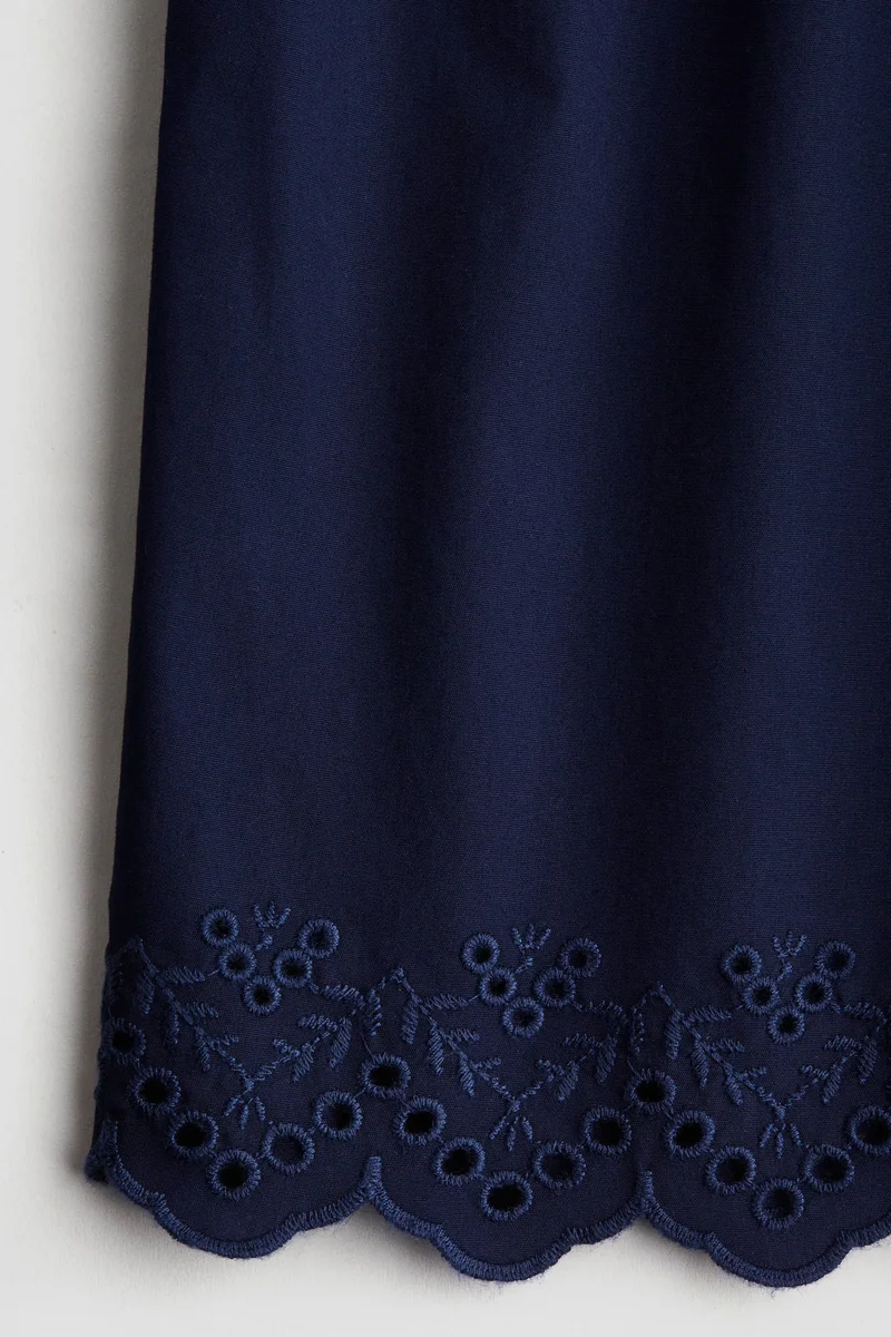 اتش اند ام Broderie anglaise cropped trousers