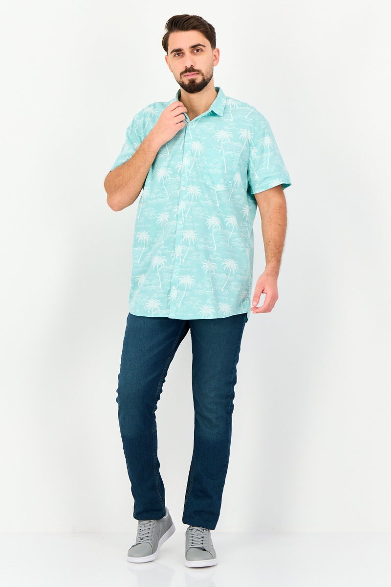 NAUTICA قميص رجالي بقصة كلاسيكية بطباعة شاملة بأكمام قصيرة، متعدد الألوان - Image 2