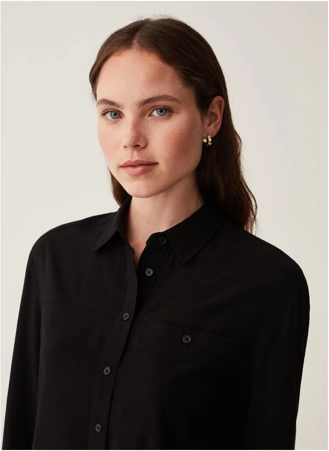 او في اس Shirt in viscose with pocket