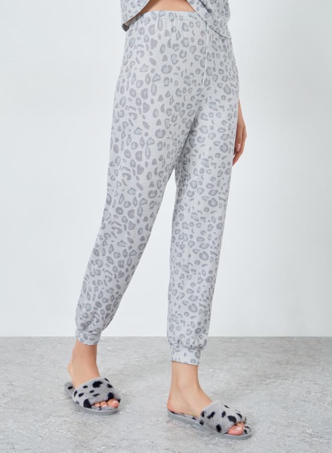 Take Two Grey Leopard Print T-Shirt and Pyjama Set - Image 5