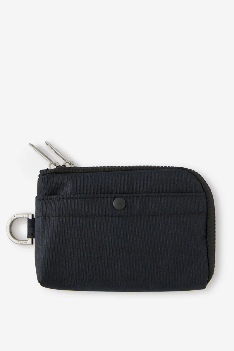 Typo Mode Zip Pocket