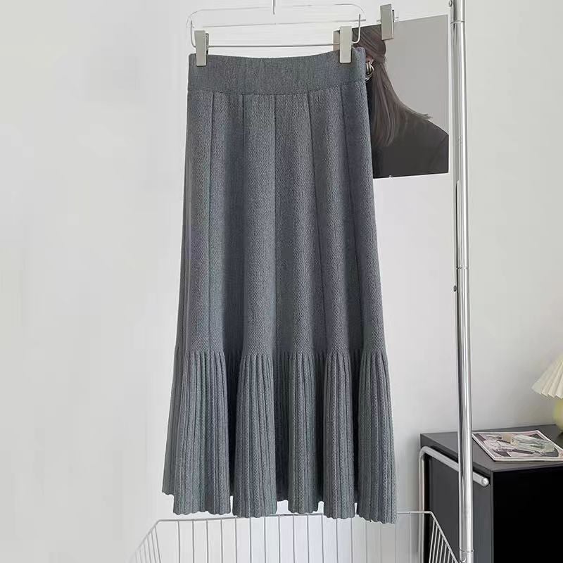 Bohemian Wool-blend Women's Skirt - Turtleneck Cropped Fit Travel Essential Essential