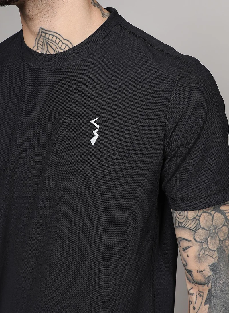 Campus Sutra Men's Onyx Black Solid Activewear T-Shirt