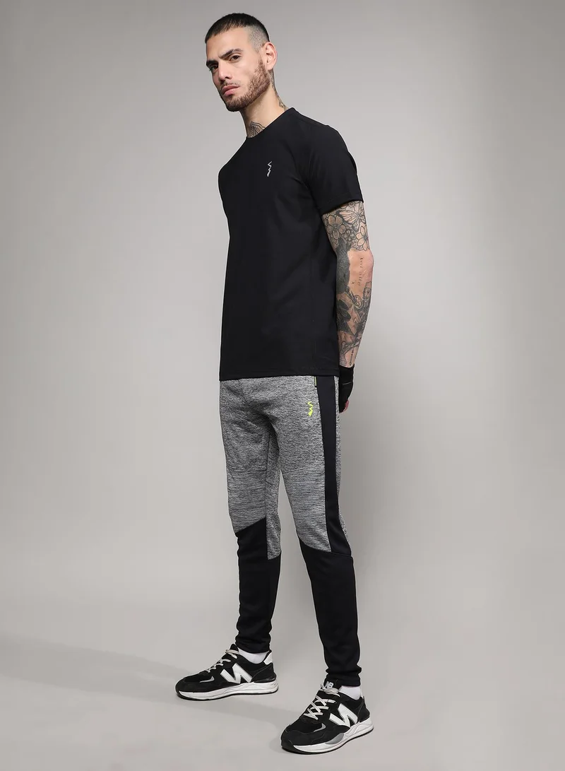 Campus Sutra Men's Onyx Black Solid Activewear T-Shirt