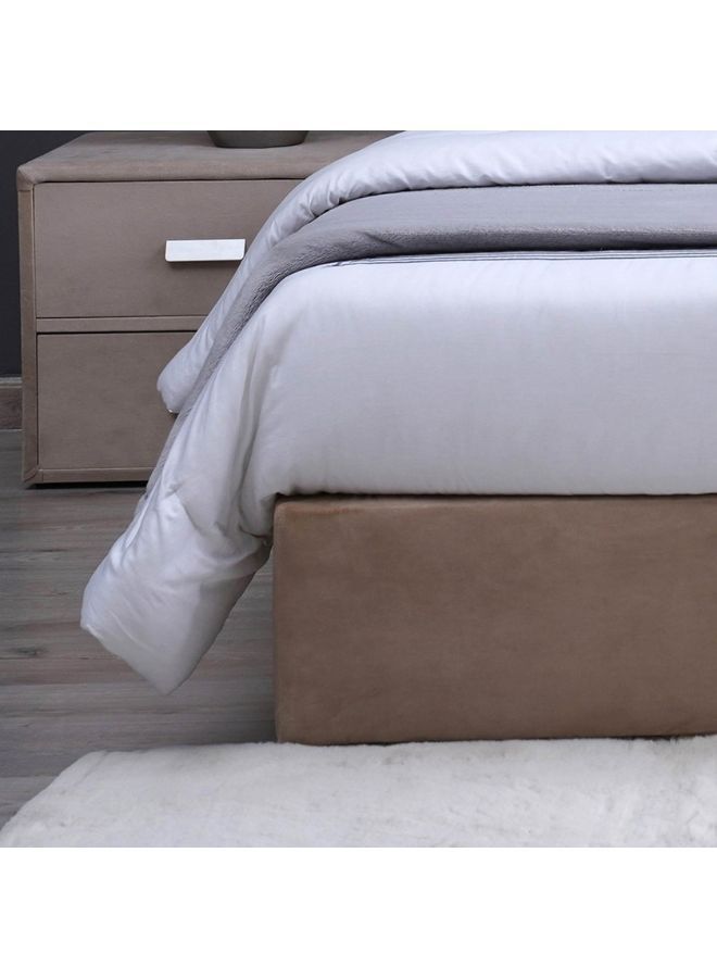 Karnak Square Design Upholstered Velvet Bed Frame Bedroom Furniture Strong And Sturdy Modern Design Wooden Bed | Quiet & Comfortable Bed (King - 180x200cm, Beige) - Image 4
