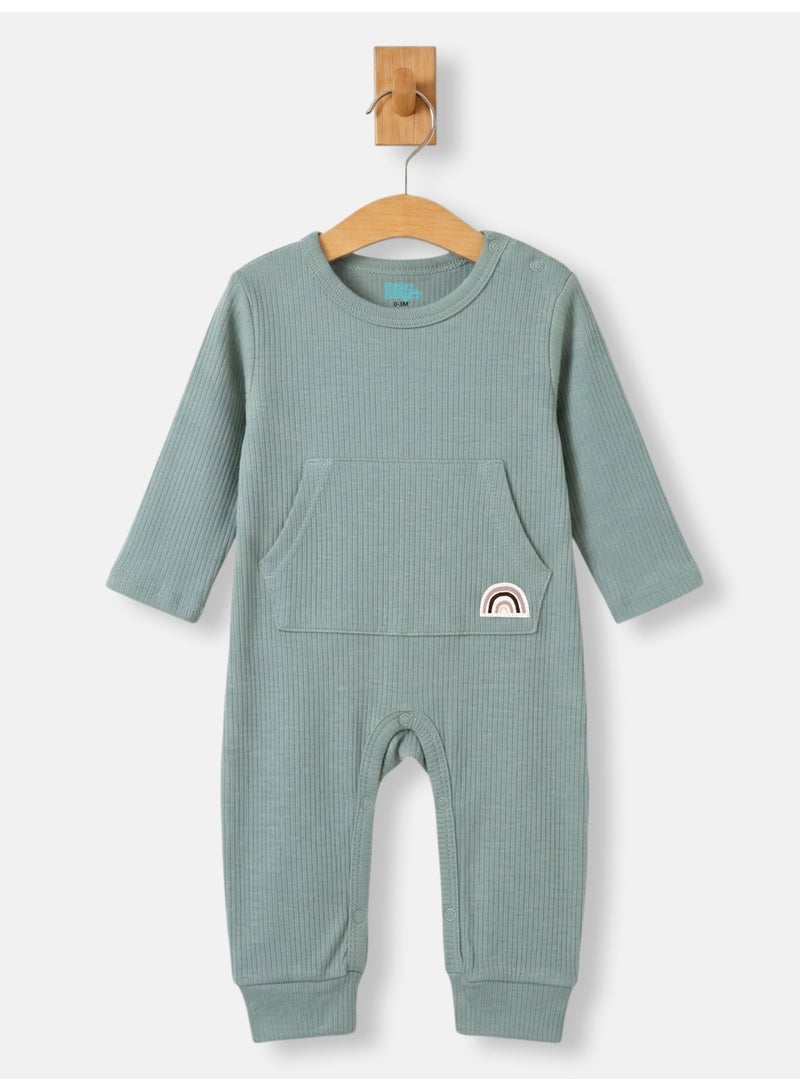 بابيز_بيسك بيبيز بيسك طقم من القطن المضلع يتضمن سليب سوت / رومبر مع قبعة ومريلة - Image 4