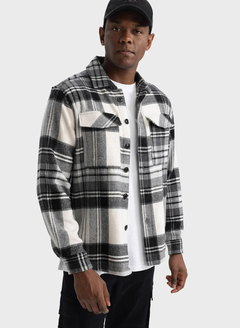 ديفاكتو Flap Pocket Regular Fit Shirt